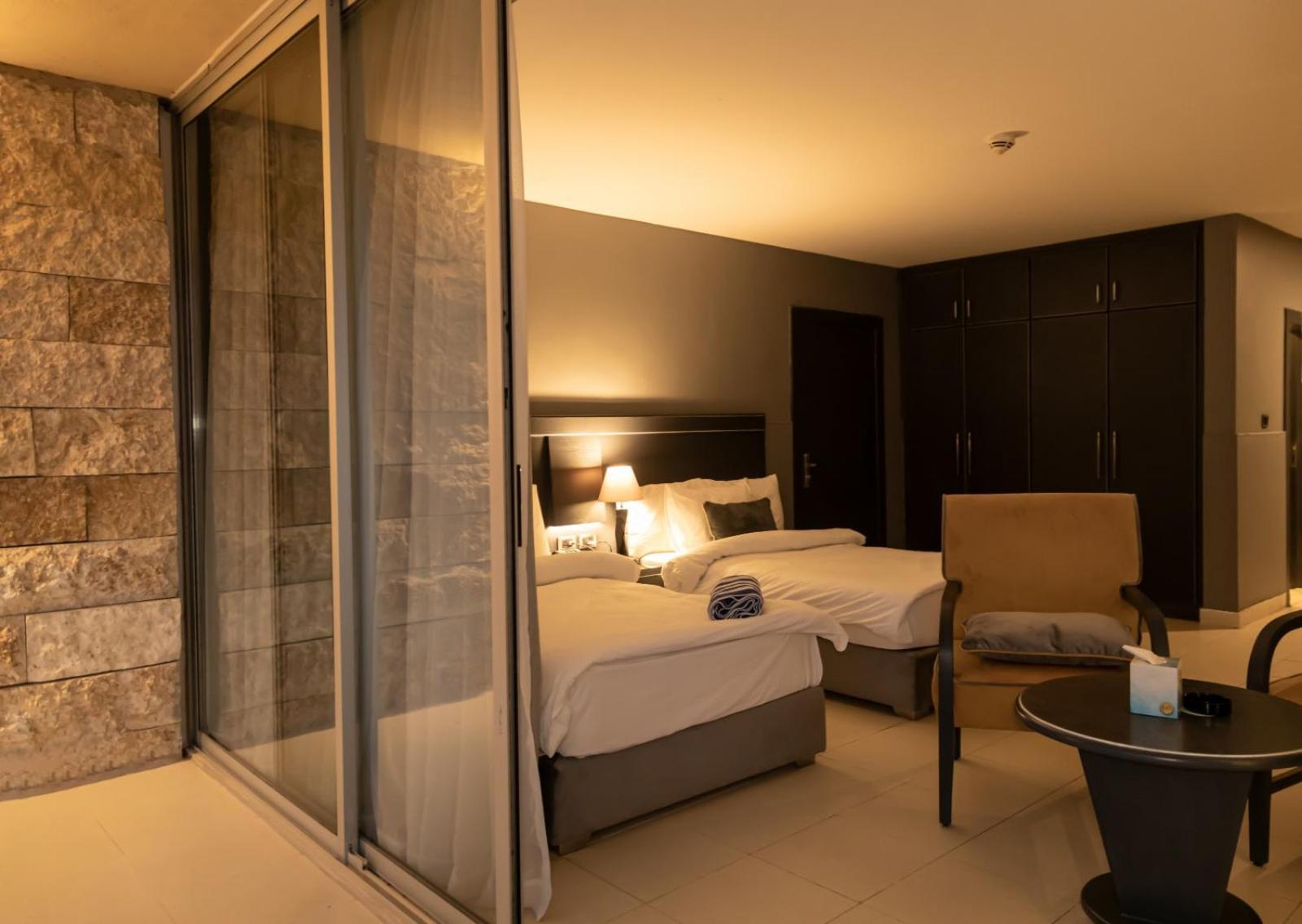 O Beach Hotel & Resort Sweimeh Exteriér fotografie