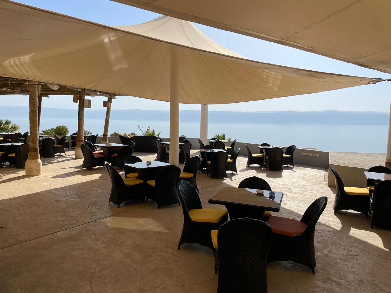O Beach Hotel & Resort Sweimeh Exteriér fotografie