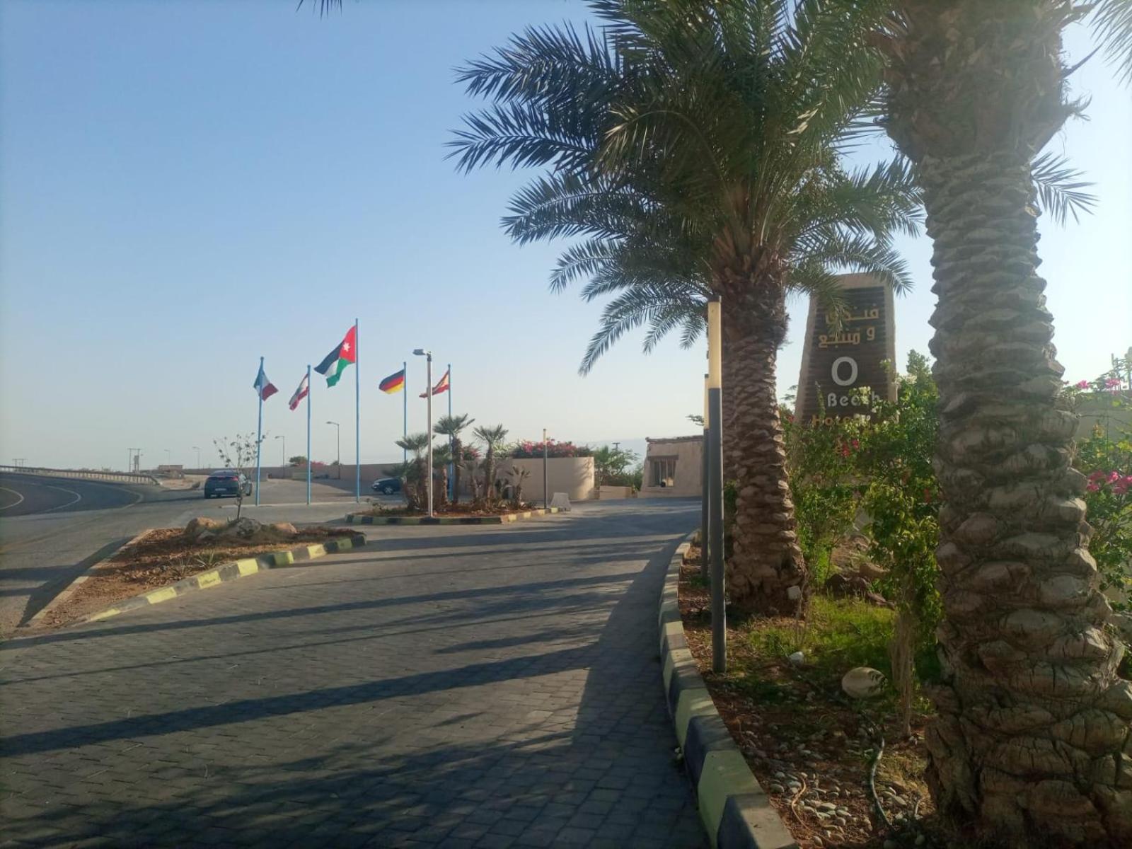 O Beach Hotel & Resort Sweimeh Exteriér fotografie